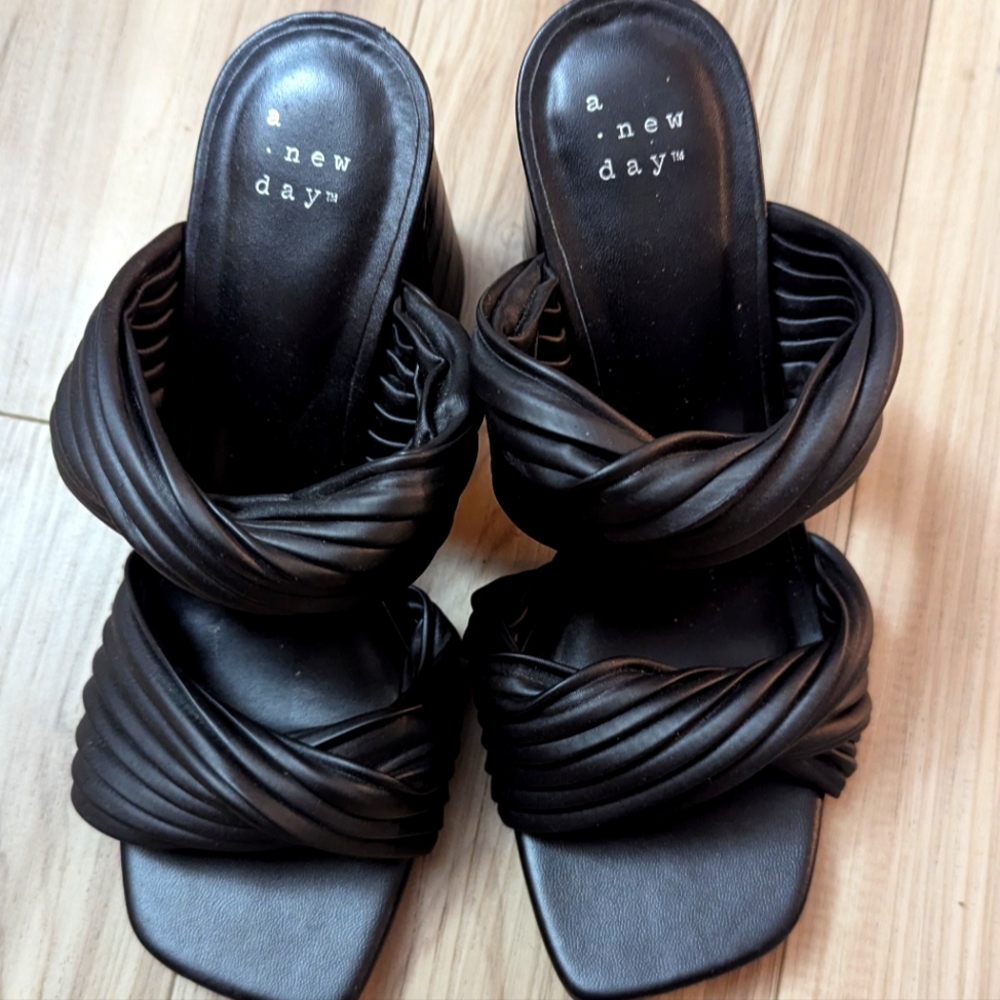 [a new day] Jessa mule heels